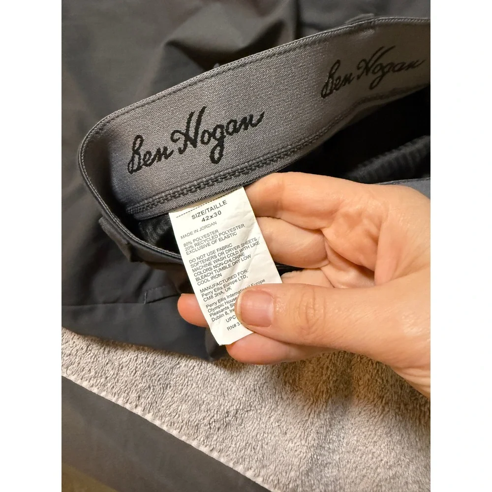 Ben Hogan Size 42 x 28 Men's 4-Way Stretch Flat Front Golf Pant Gray Pockets